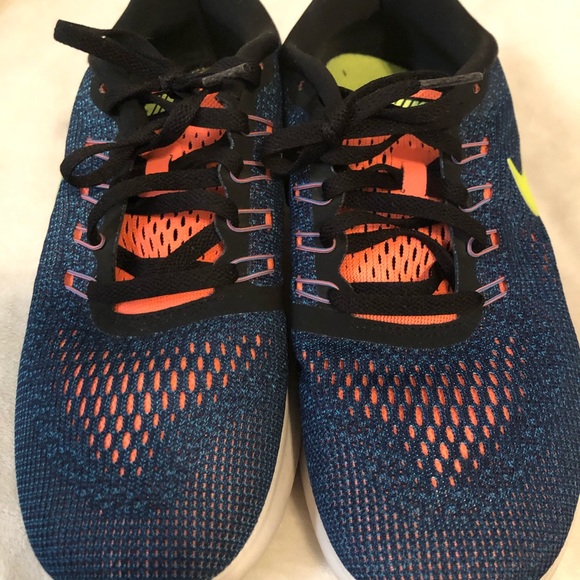 Nike Shoes - Final price ‼️ Nike’s active wear Size 7.5